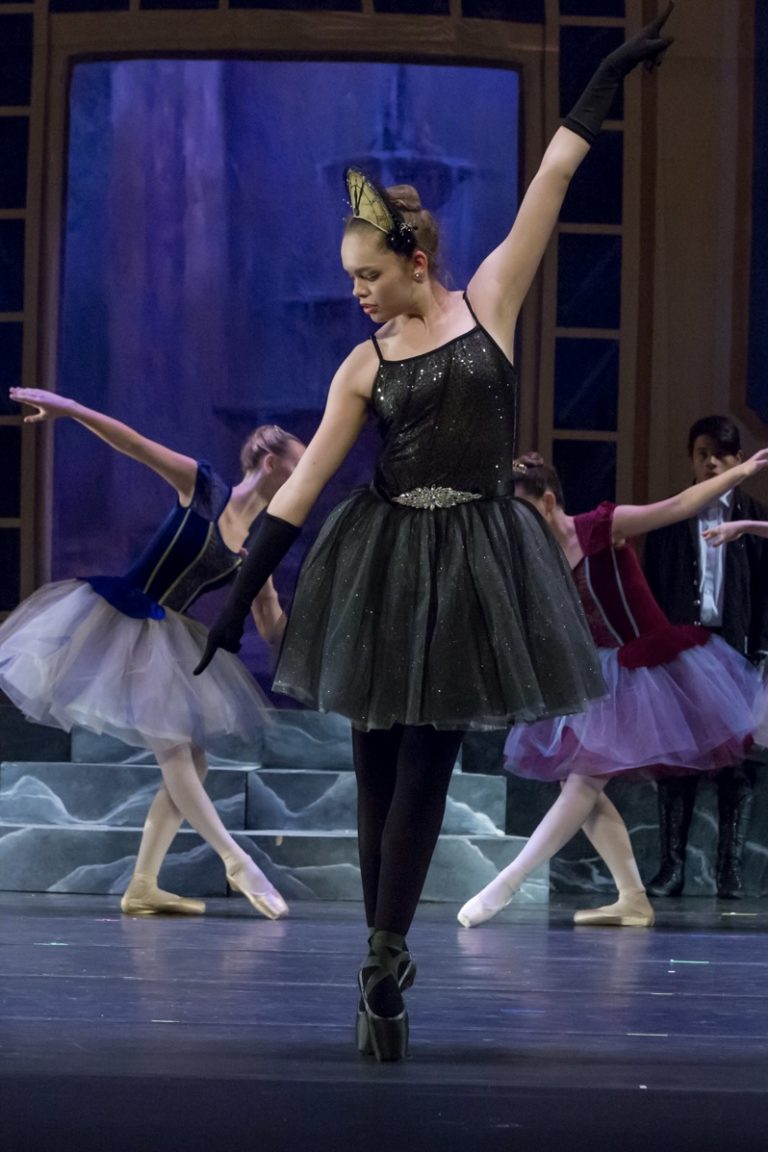 LR 3130 ZF 8149 73822 1 002 768x1152